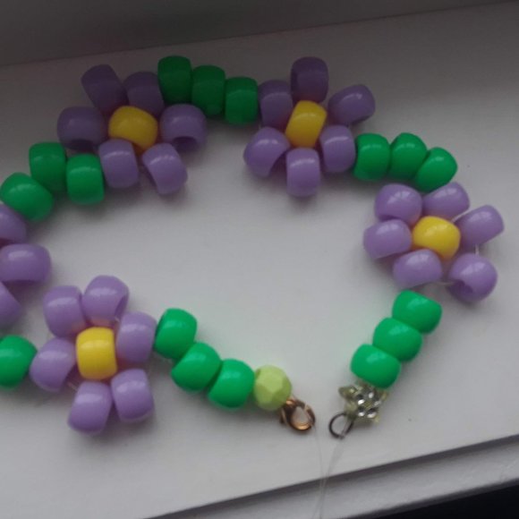 Bead necklaces flower shape - Picture 2 of 5